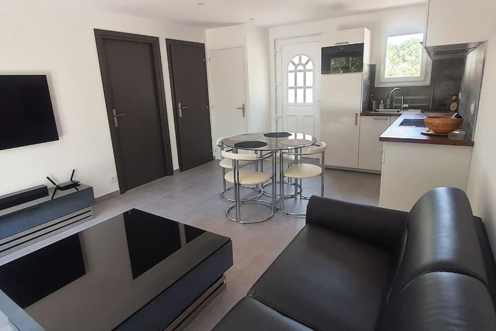 La Bonne Etoile Marseille ! Hebergement Romantique ! Jacuzzi Et Piscine מראה חיצוני תמונה